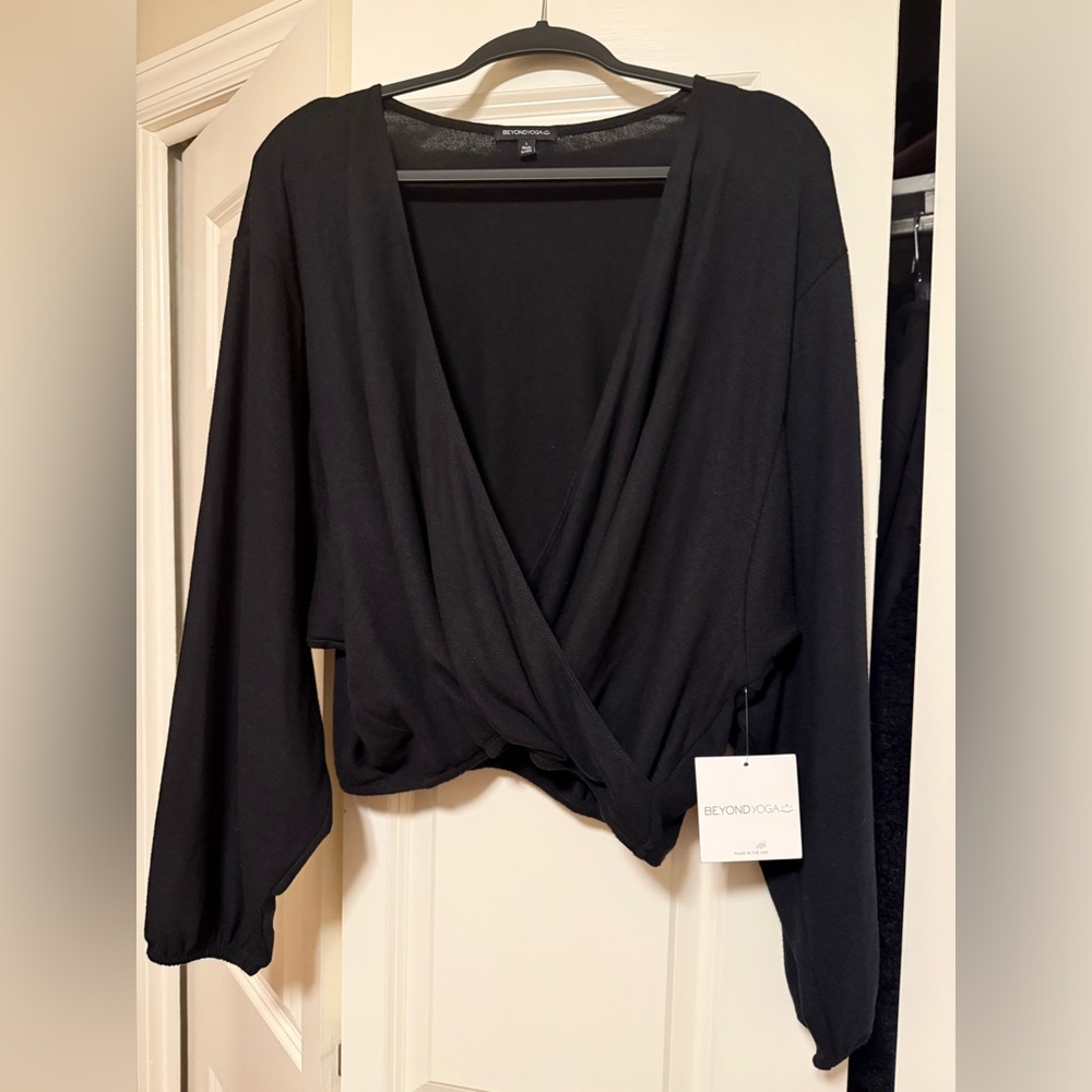 Beyond Yoga Wraped Up Pullover